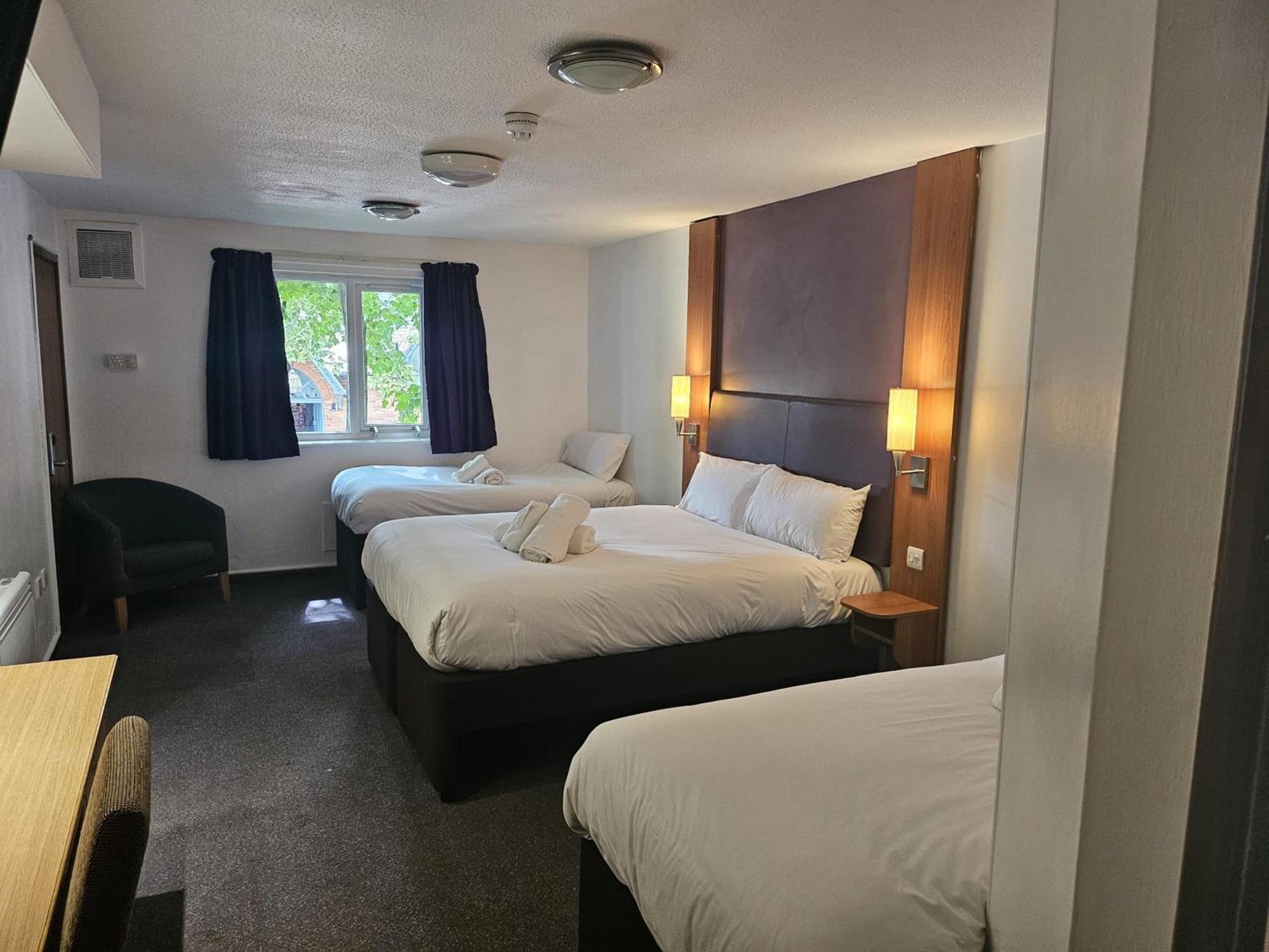 V Lodge Manchester Middleton  Dış mekan fotoğraf